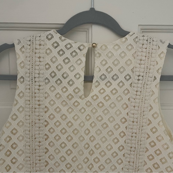 Banana Republic Eyelet Embroidered Ivory White Peplum Front Sleeveless top - Picture 5 of 5